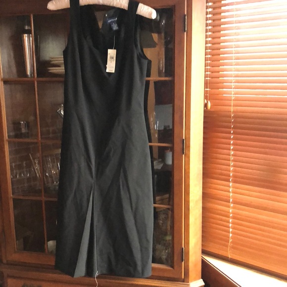 Anne Taylor size 2black mid length - Picture 2 of 4